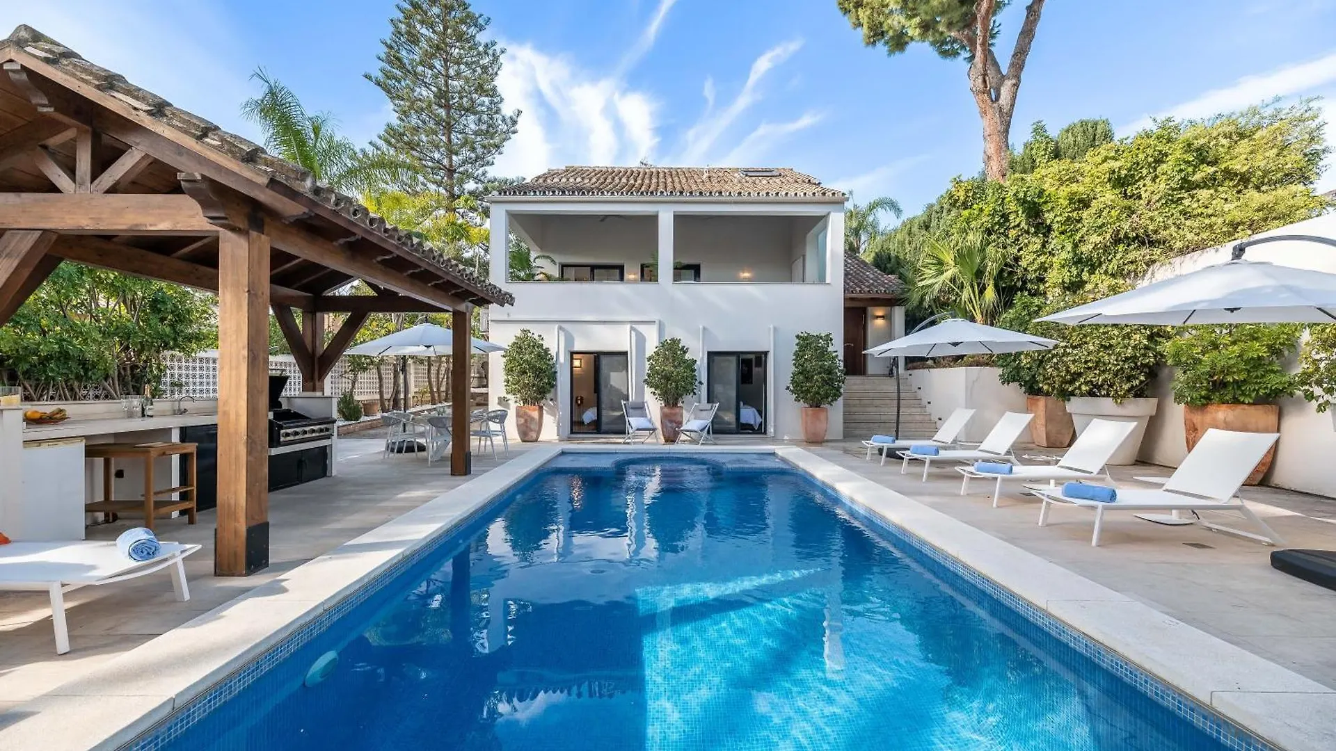 Vacation Marbella I Villa La Cabane, Prestige, Heated Pool, 300M To The Beach Spain