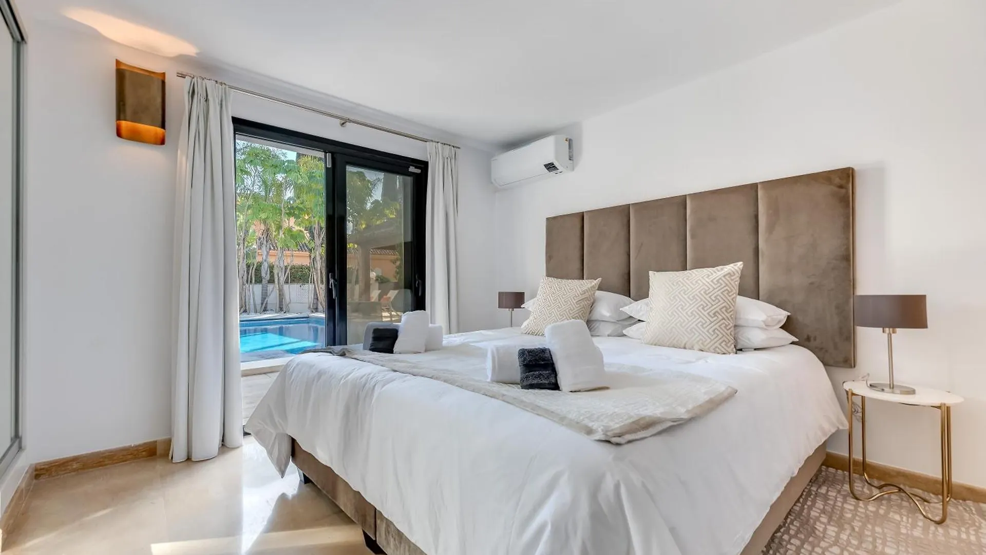 Vacation Marbella I Villa La Cabane, Prestige, Heated Pool, 300M To The Beach Spain