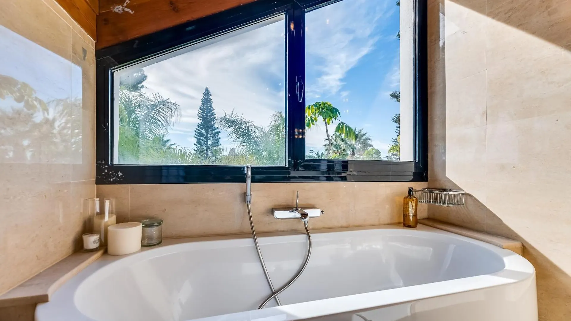 Vacation Marbella I Villa La Cabane, Prestige, Heated Pool, 300M To The Beach Spain