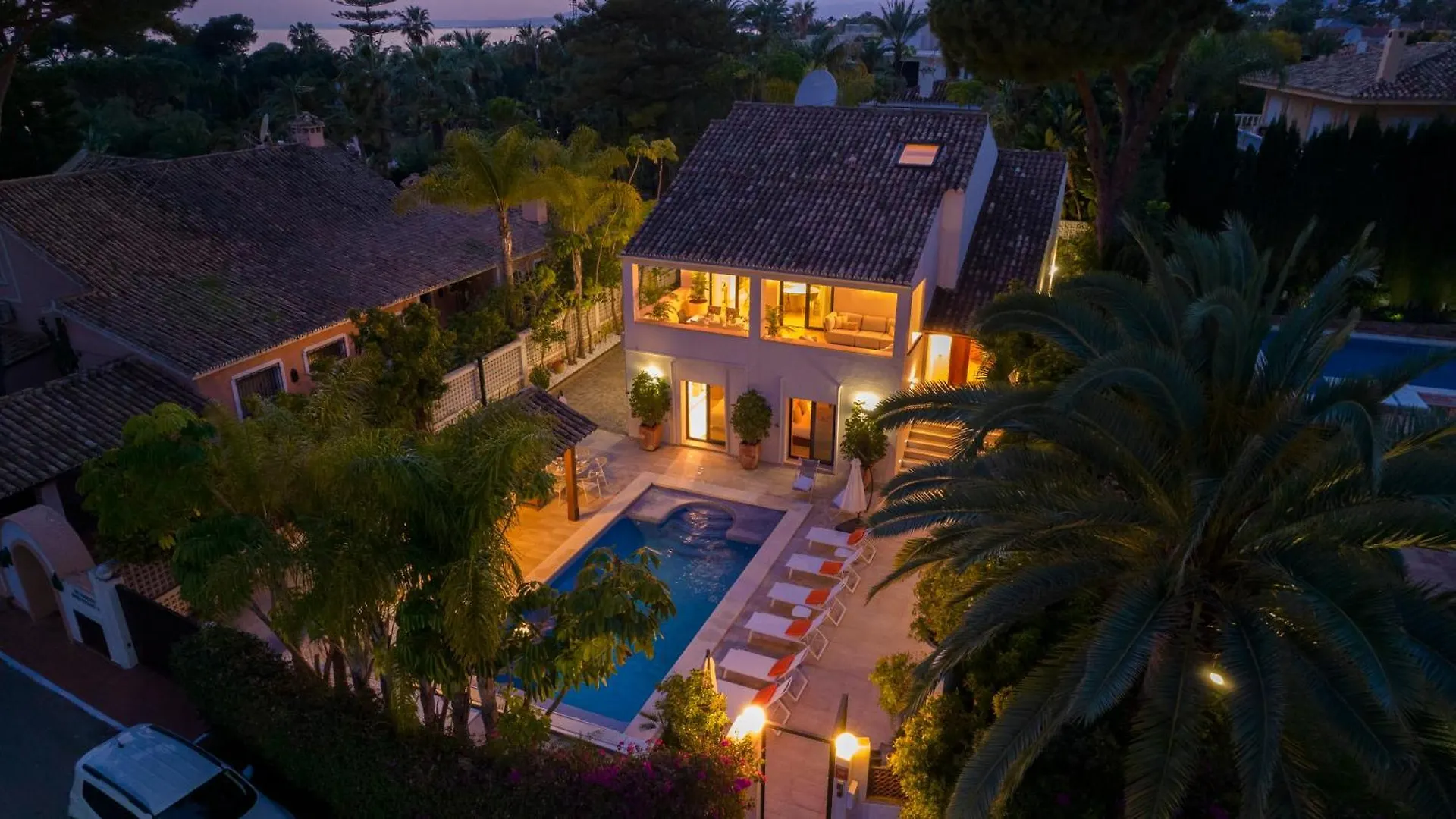 Vacation Marbella I Villa La Cabane, Prestige, Heated Pool, 300M To The Beach